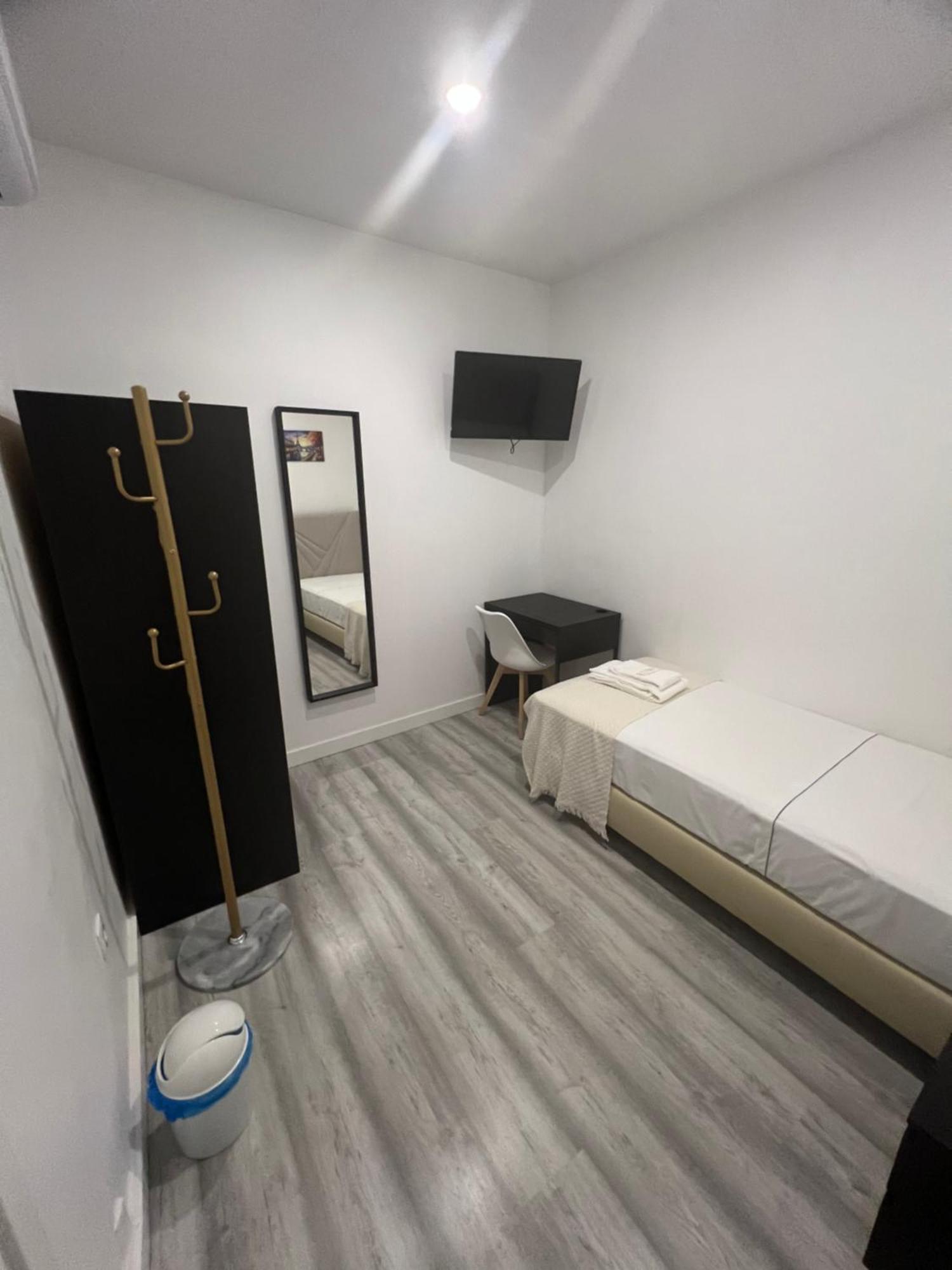 Sao Lazaro Bhuiyan Family Host Hotell Lisboa Exteriör bild